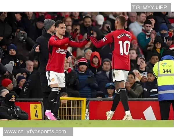 阿贾克斯惨遭欧冠0-3失利荷媒称总监欲邀滕哈赫重返执教 阿贾克斯惨遭欧冠0-3失利荷媒称总监欲邀滕哈赫重返执教